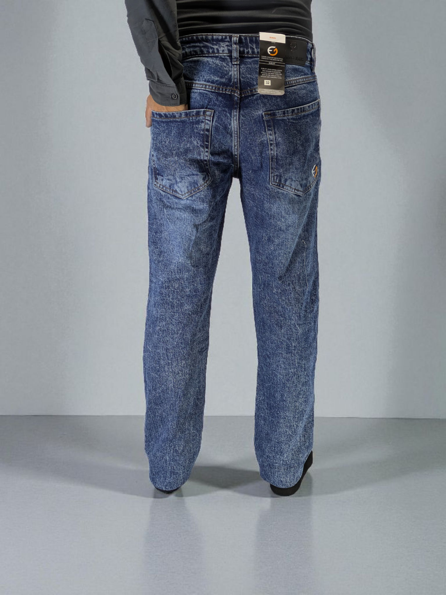 Dark indigo acid wash